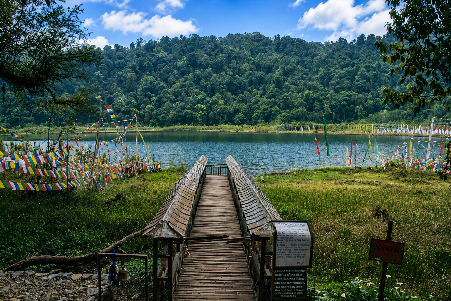 Khecheopalri Lake